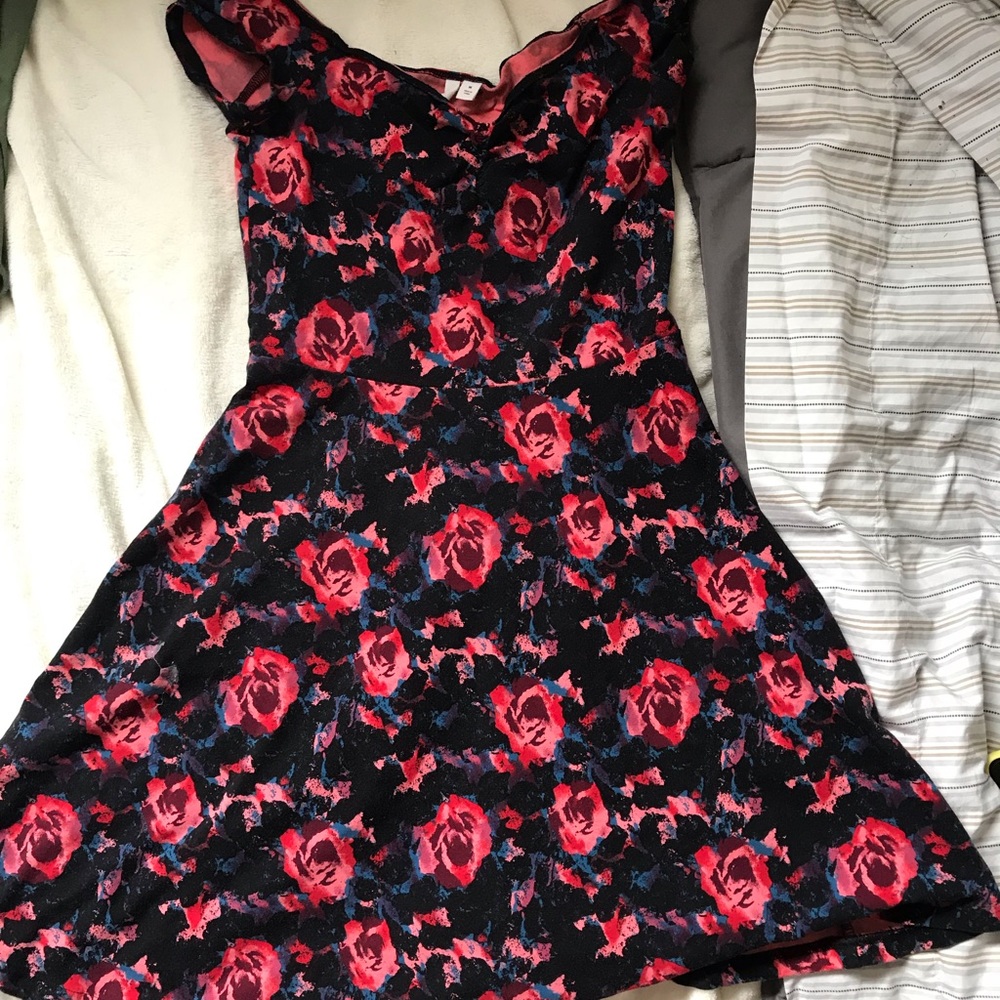 Dress - Picture 2 of 2
